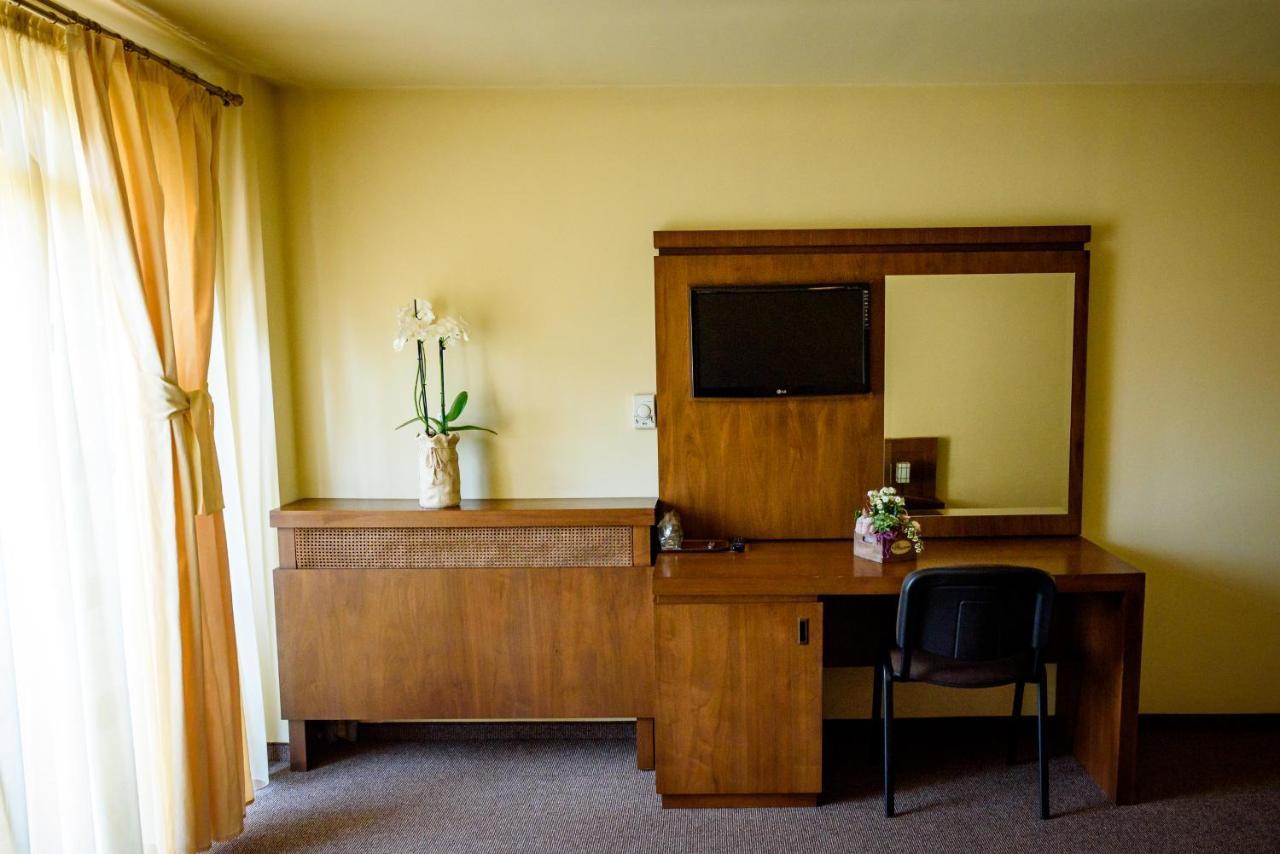 Pension Passion Тыргу-Муреш Экстерьер фото